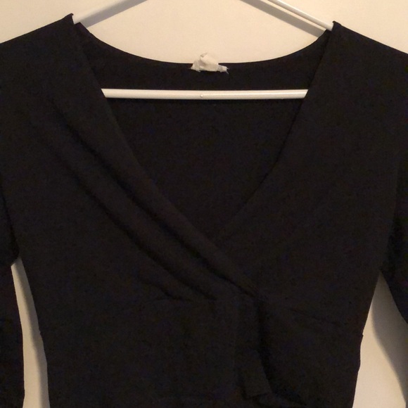 4/25$ Garage crop top - Picture 2 of 5